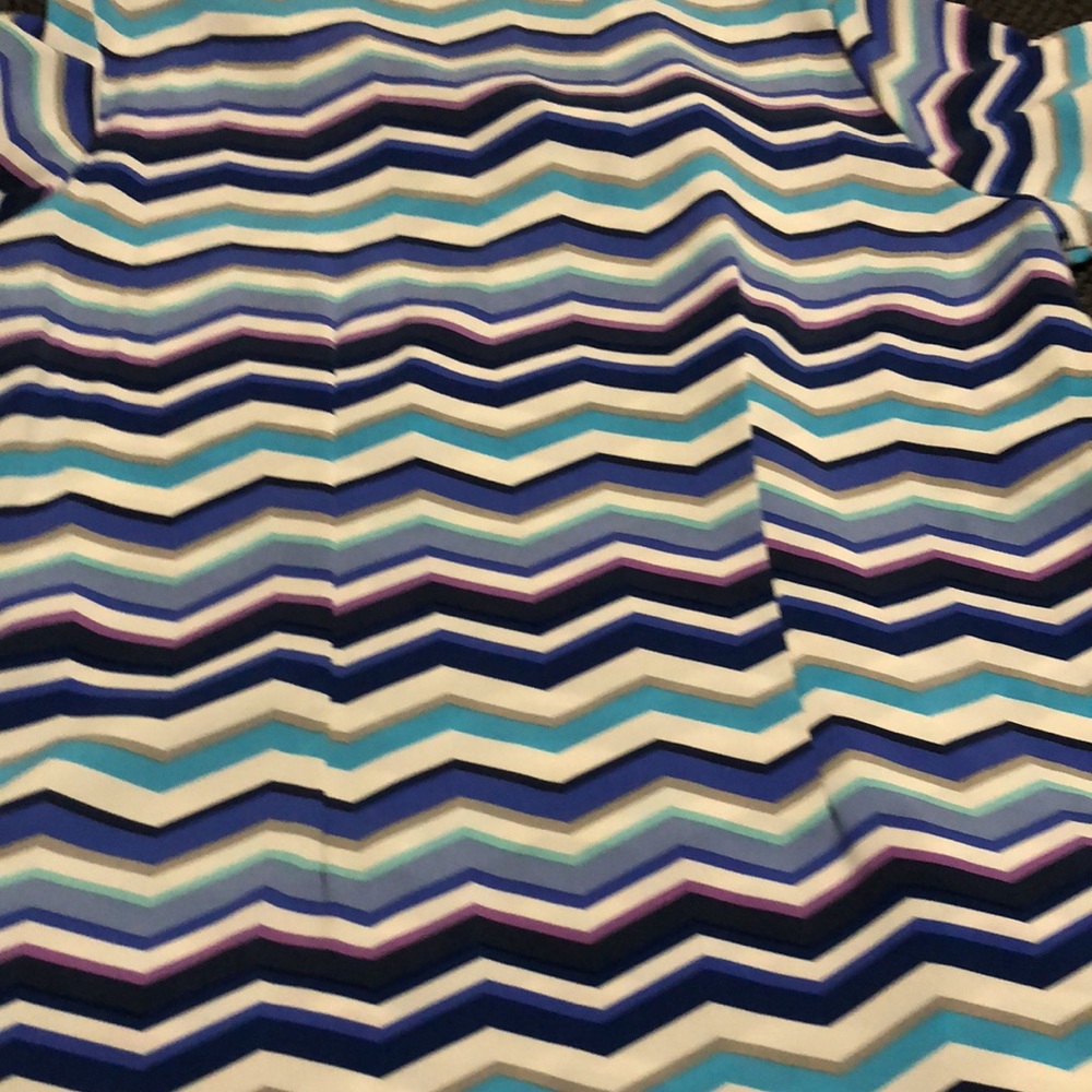 Scrub top - Picture 3 of 3